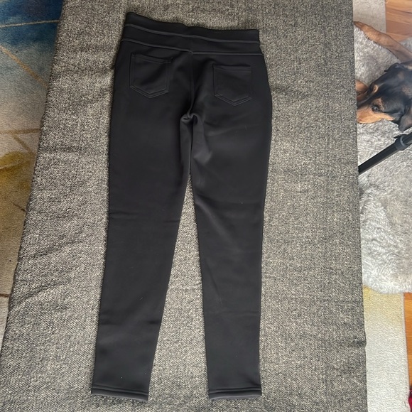 Amazing quality fleece lined stretchy structured black pants - Picture 9 of 9